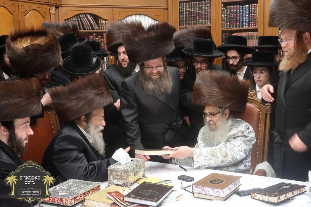 הגה''צ ר' מנחם מאיר ווייסמאנדל שליט''א אבד"ק נייטר