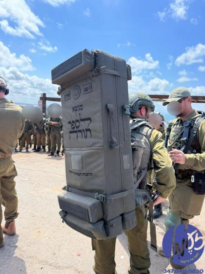 בילד: מדינת ישראל סאלדאטן ביים אריינגיין קיין לבנו