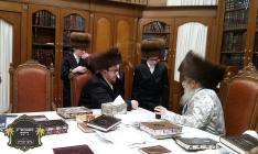 נכדי כ''ק אדמו''ר מסקווירא שליט''א, בקו''פ אצל כ''