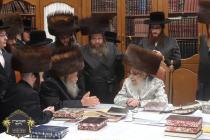 הגה''צ ר' מנחם מאיר ווייסמאנדל שליט''א אבד"ק נייטר