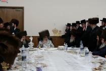 🌴בצל הקודש🌴 
רבינו שליט"א ביים סעודת ברית בביתו נא