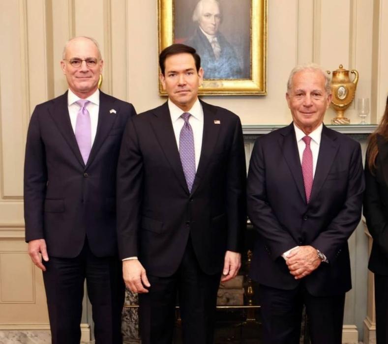 היסטאריע אין וואשינגטאן: נאך ארום צוויי שעה פון די