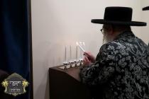 כ''ק רבינו הגה''ק שליט''א ביים צינדן לעכט און ביי 