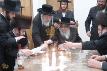 🌴בצל הקודש🌴
רבינו שליט''א ביים מסיבת לחיים נאכן שמ