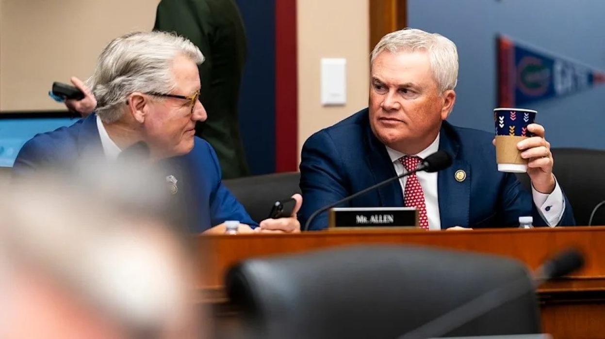 די הויז איבערזיכט קאמיטע עפנט אן אויספארשונג איבער