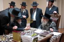 🌴בצל הקודש🌴
הגאון רבי צבי גרינהויז שליט"א - ראש כו