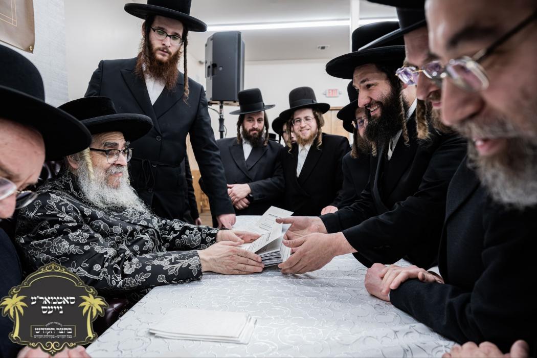 כ''ק רבינו הגה''ק שליט"א ביים 'אסיפת שרי האלפים' פ