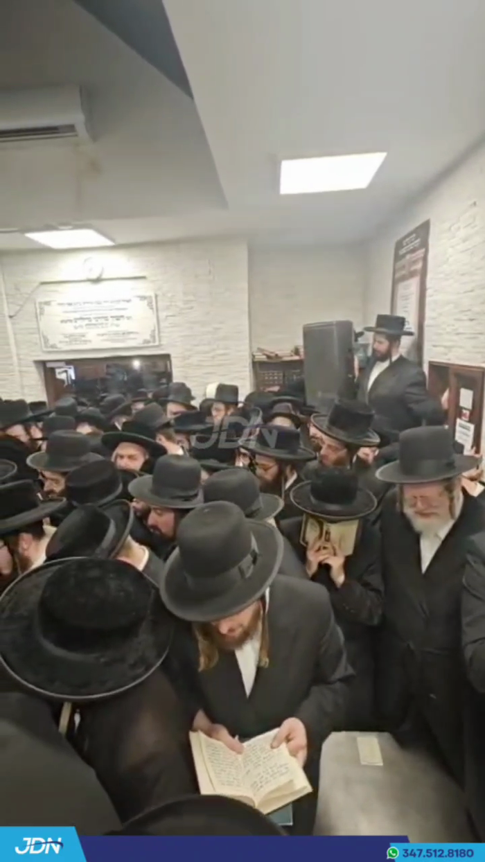 רירנדע מאמענטן ביים ציון הק' פונעם הייליגן ישמח מש