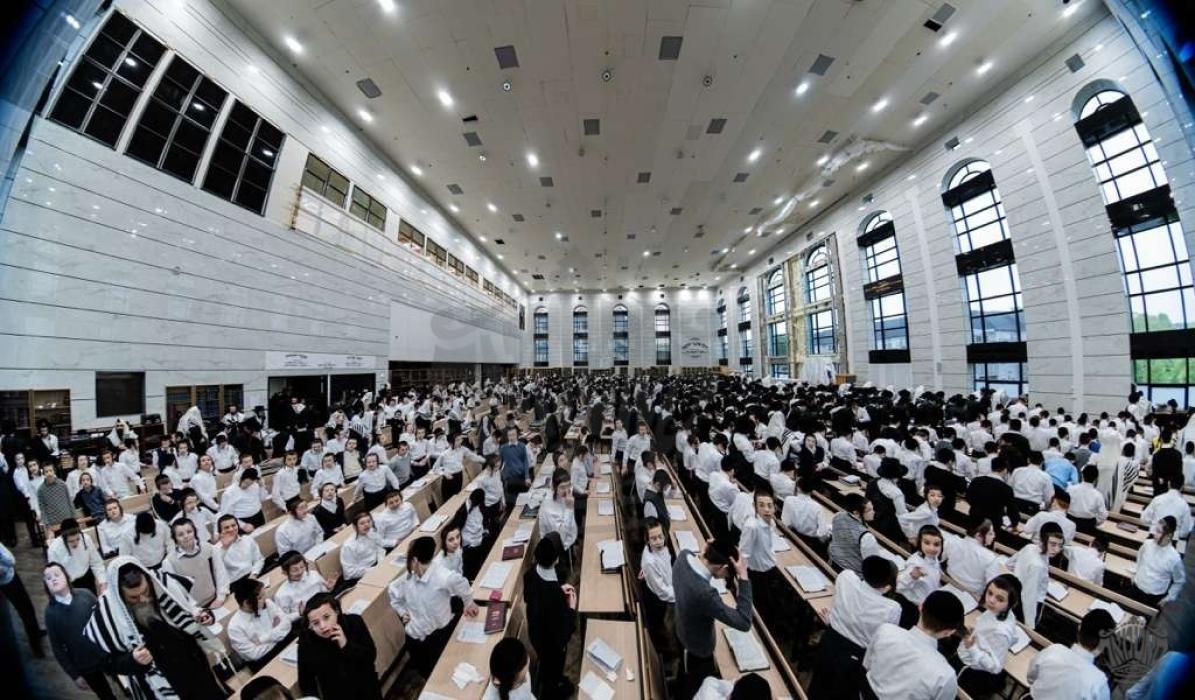 כי בשמחה תצאו ובשלום תובלון

תפילת שחרית ברוב עם א