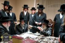 האדמו"ר מקרעטשניף סיגוט וומסב''ג שליט"א בביקור בקו