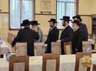 רבינו שליט״א אינעם שול הויף און בהמ״ד אין עיר האבו
