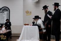 🌴בצל הקודש🌴 
רבינו שליט"א ביים מסיבת לחיים היינט נ