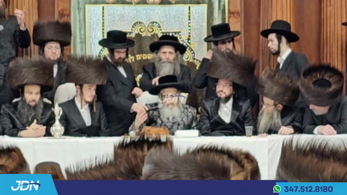 הכנסת ספר תורה צו תלמוד תורה סאטמאר אין בארא פארק,