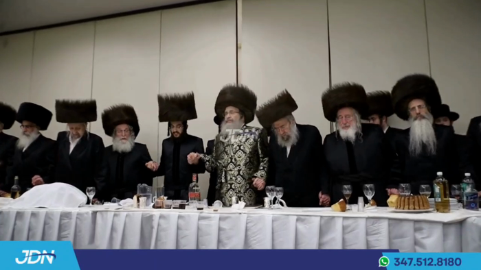 שמחת החתונה פון החתן בן אבד"ק לאסק מיט הכלה בת האד