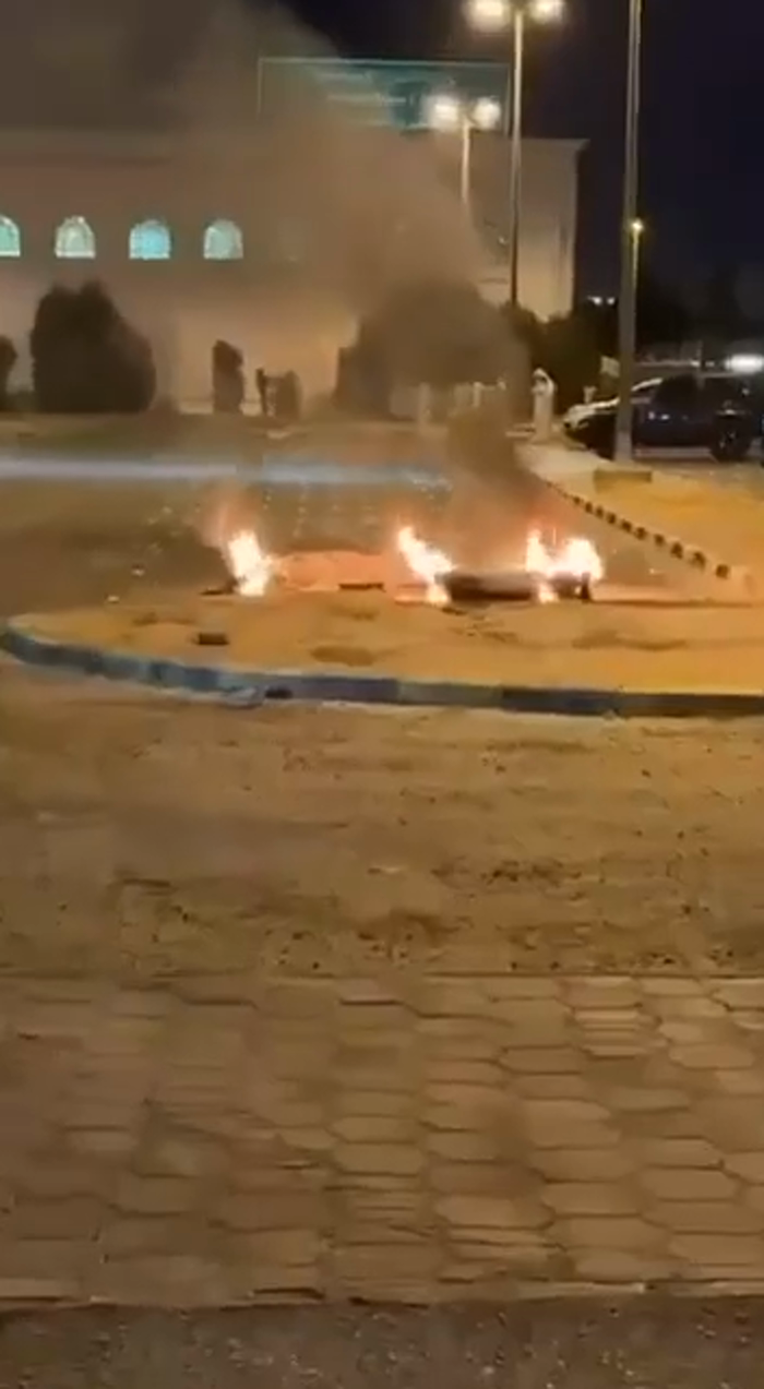 ברוכווארג פון אן איראנער מיסיל ווערן געזען ברענען 