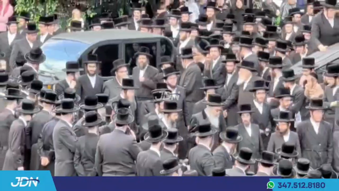 מסע הלוויה פון הרבנית הצדיקת מראחמיסטריווקא ע"ה, א