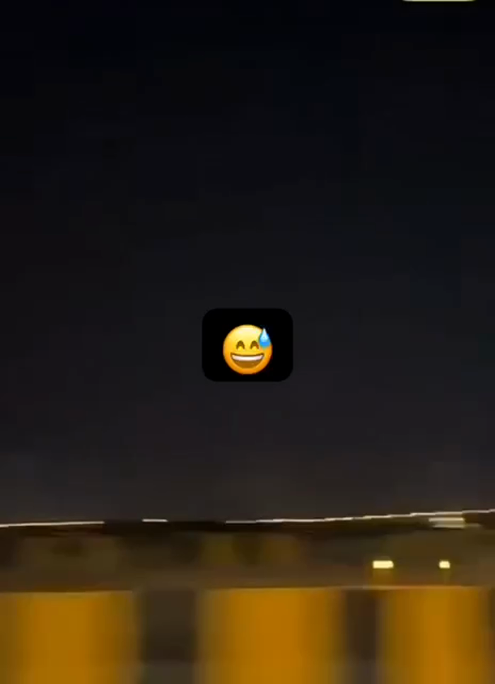 אן איינוואוינער אין קאוועיט קראכט אריין זיין קאר א