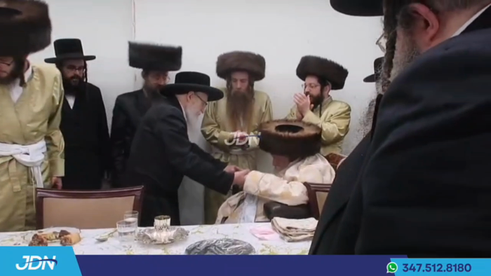 האדמו"ר מסערדאהעלי אין א טאנץ מיט האדמו"ר מתולדות 