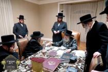 הרה"צ רבי דוד צבי קאהן שליט''א אב"ד תולדות אברהם י