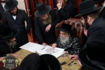 וועד קרן הבנין פון ביהמ''ד החדש לב אהרן דקהלתינו ה