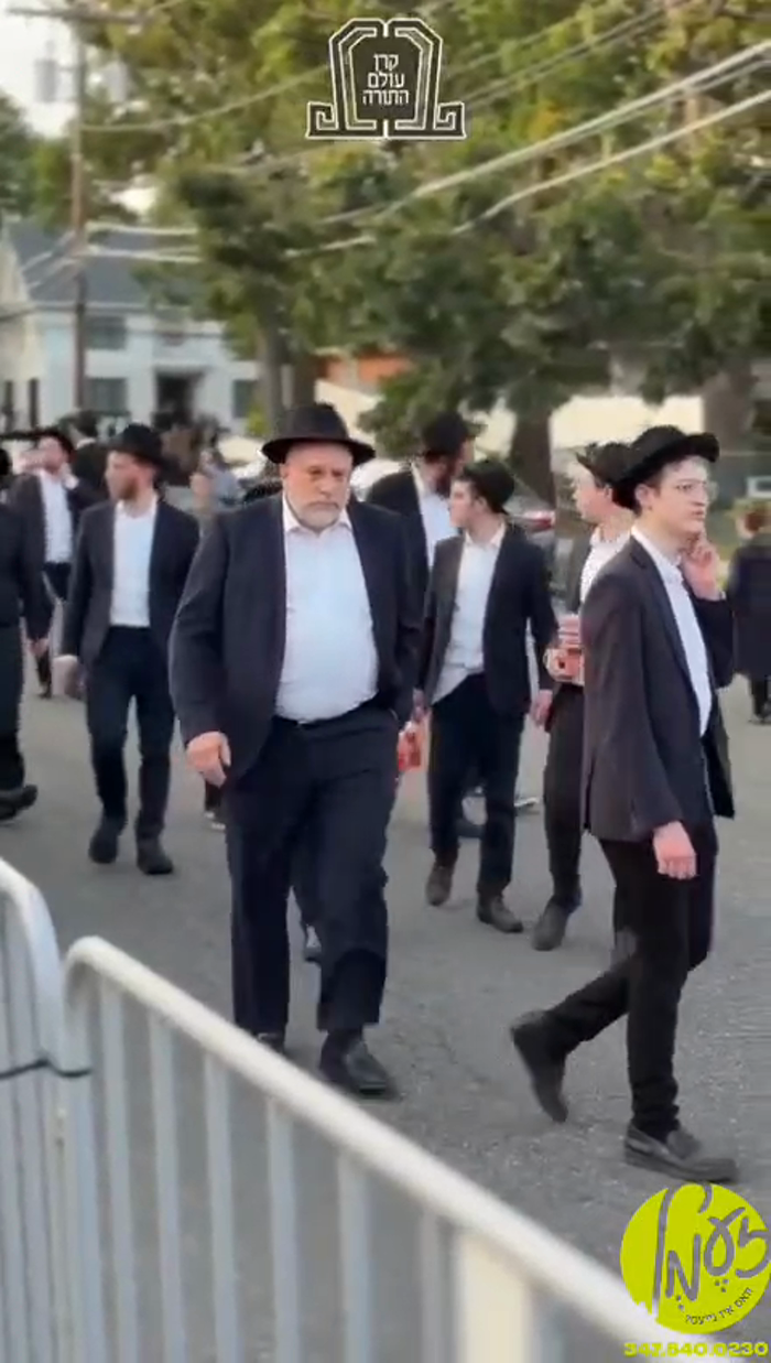 לעיקוואוד - טויזנטער ביים קבלת פנים פאר די גדולי י