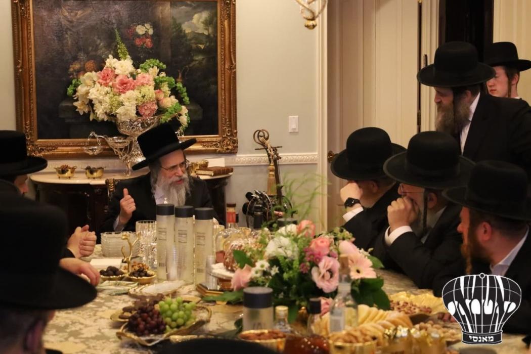 כ''ק מרן הגאב''ד שליט''א אין שטוב פון הרבני הנגיד 
