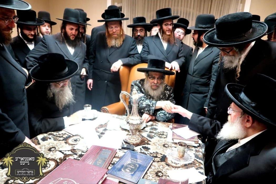 הגאון הגדול רבי שמעון יצחק שלעזינגער שליט"א חבר הב
