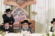 🌴בצל הקודש🌴
רבינו שליט''א ביים סעודת ר''ח וכינוס א