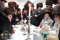 כ''ק רבינו הגה''ק שליט''א אויף א ביקור גומלין ביי 