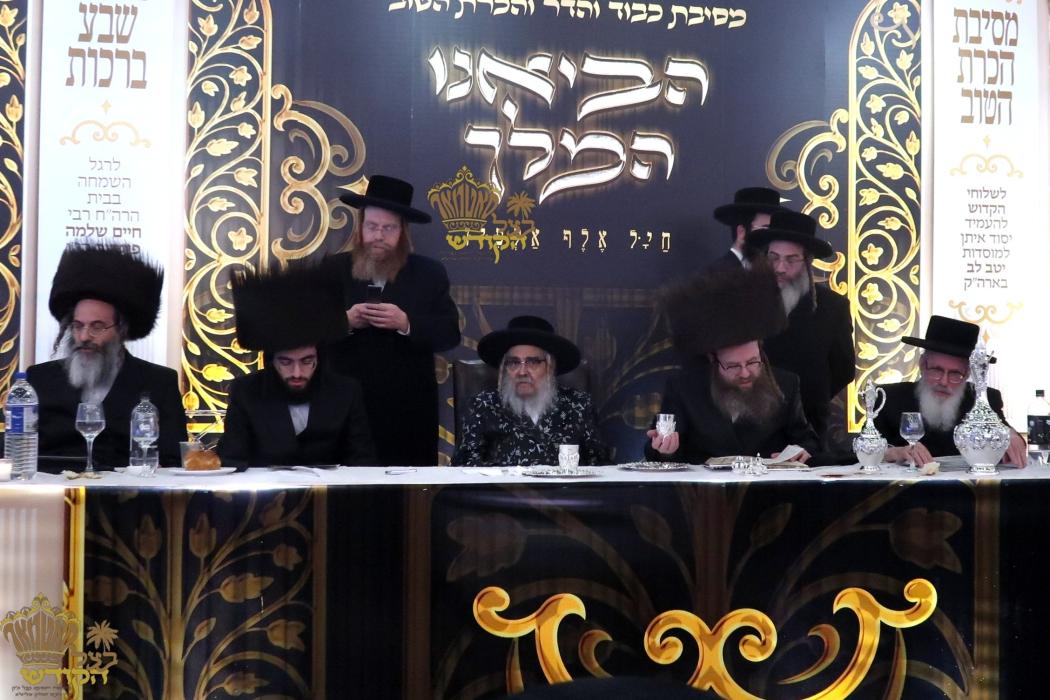 🌴בצל הקודש🌴 
רבינו שליט"א ביים מסיבת הכרת הטוב פאר