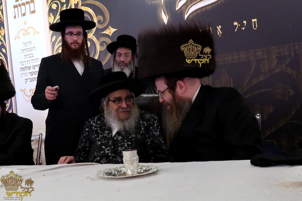 🌴בצל הקודש🌴 
רבינו שליט"א ביים מסיבת הכרת הטוב פאר