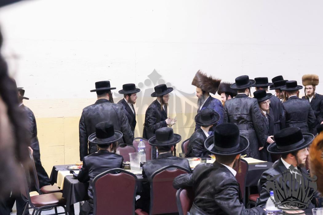 שבת קודש בצל כנפיך יחסיון

שבת התאחדות בצל כנפיך פ