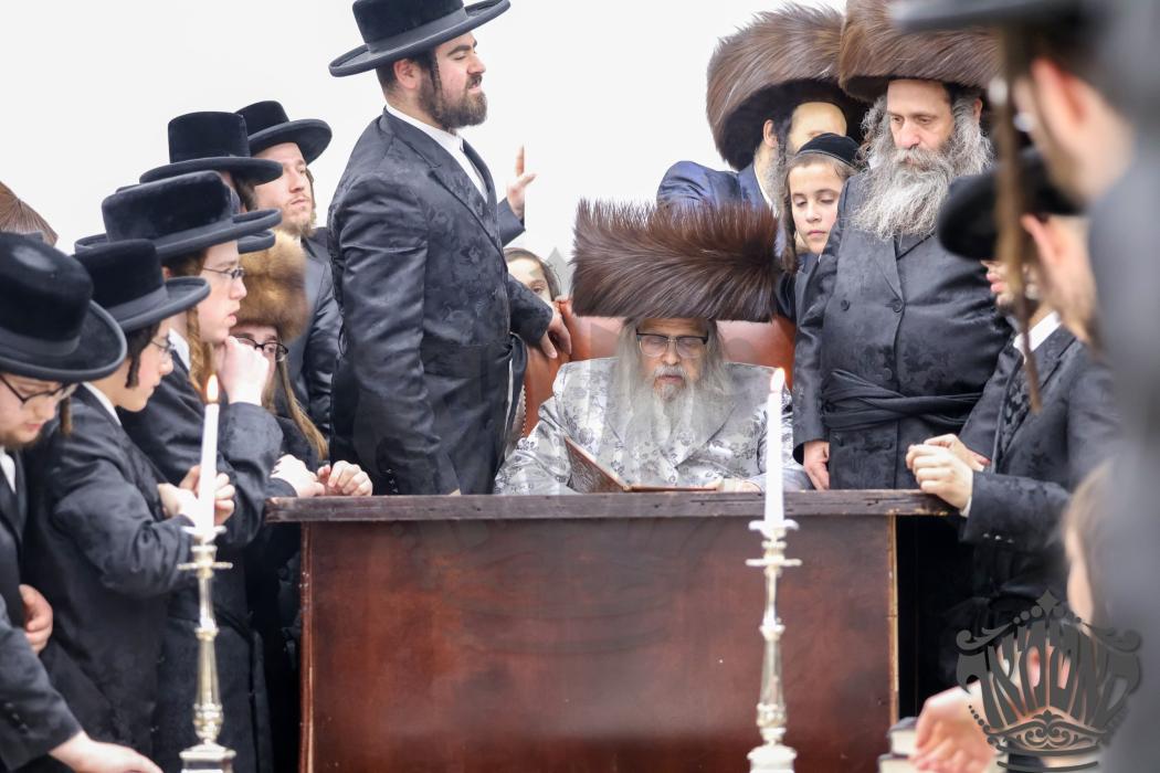 שבת קודש בצל כנפיך יחסיון

שבת התאחדות בצל כנפיך פ