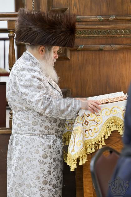 שבת קודש בצל כנפיך יחסיון

שבת התאחדות בצל כנפיך פ