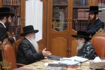 🌴בצל הקודש🌴
הגה''צ רבי פנחס לייבוש פאדווא שליט''א 