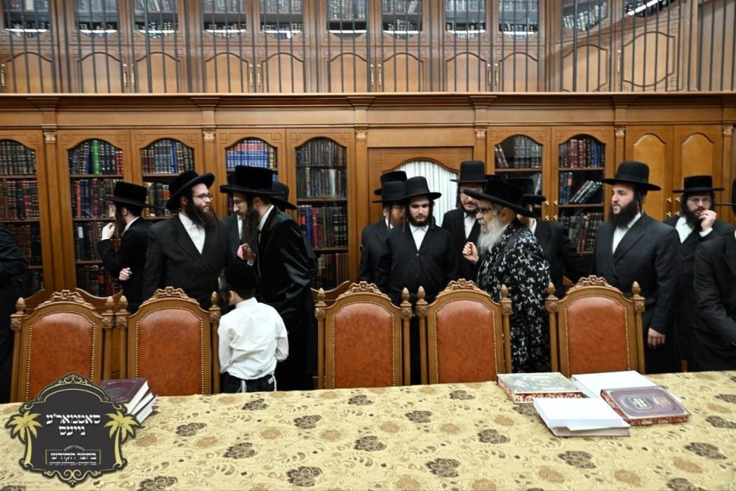 כ''ק אדמו"ר מישועות יעקב סקולען שליט"א פון וומסב''