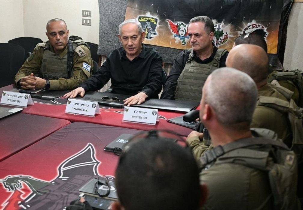 מדינת ישראל פריים מיניסטער ביבי נתניהו און פארטייד