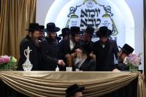 בילדער פונעם סעודה לכבודה של תורה לכבוד סיום מסכת 
