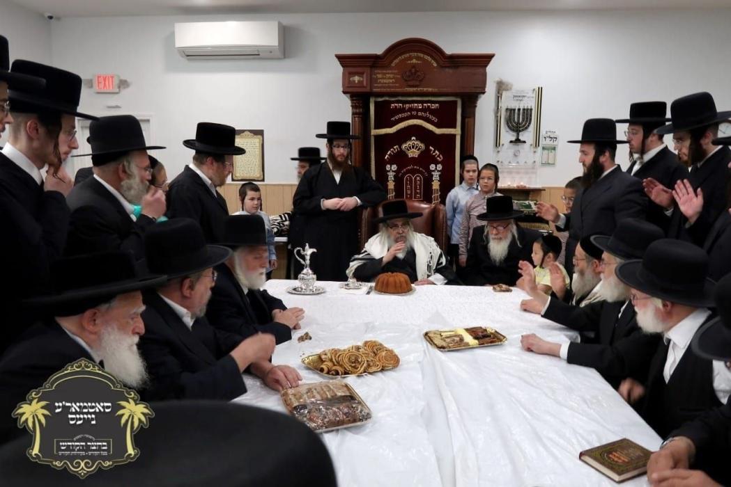 כ''ק רבינו הגה''ק שליט''א בעיר הנופש בעטלעהעם ניו 