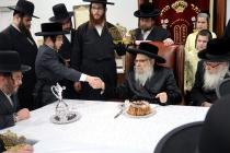 🌴בצל הקודש🌴
רבינו שליט"א במקום הנופש אין בעטלעהעם 