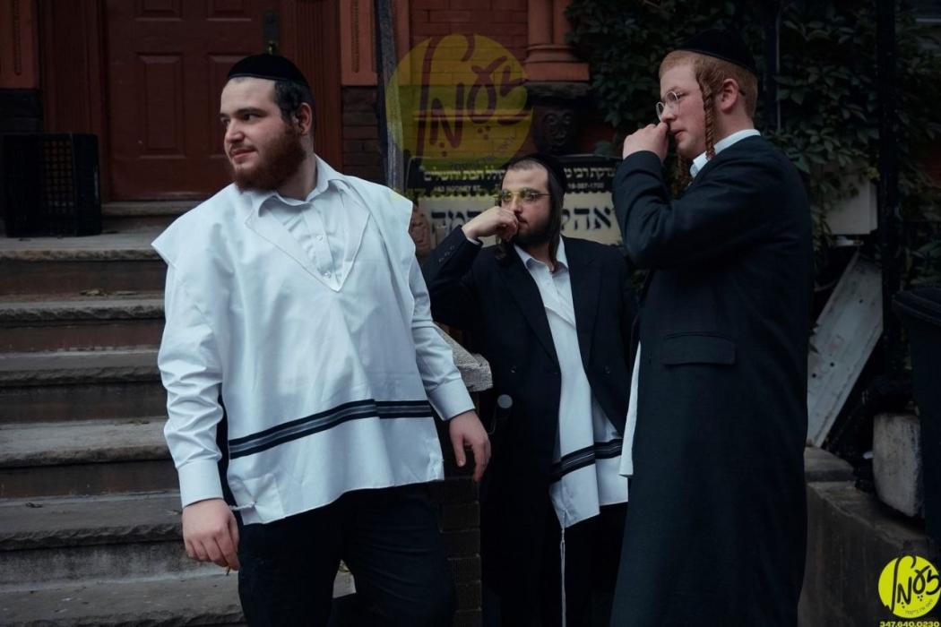 מעסעטשוסעס - אן אנקעטע וואס איז ערשינען דורך די ׳ב