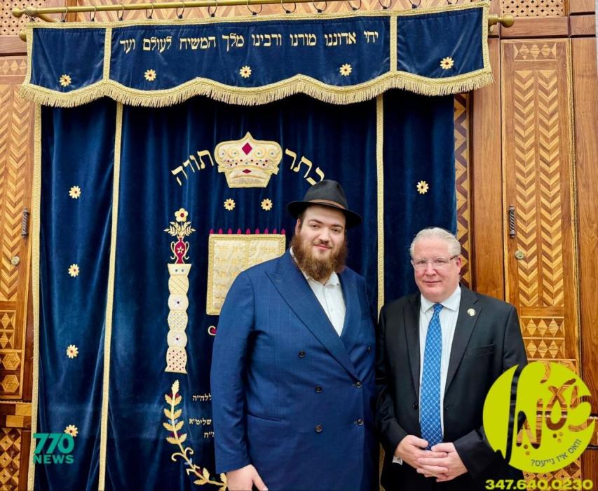 קראון הייטס - סענאטאר ביל וועבער וועלכער פארטרעט ד