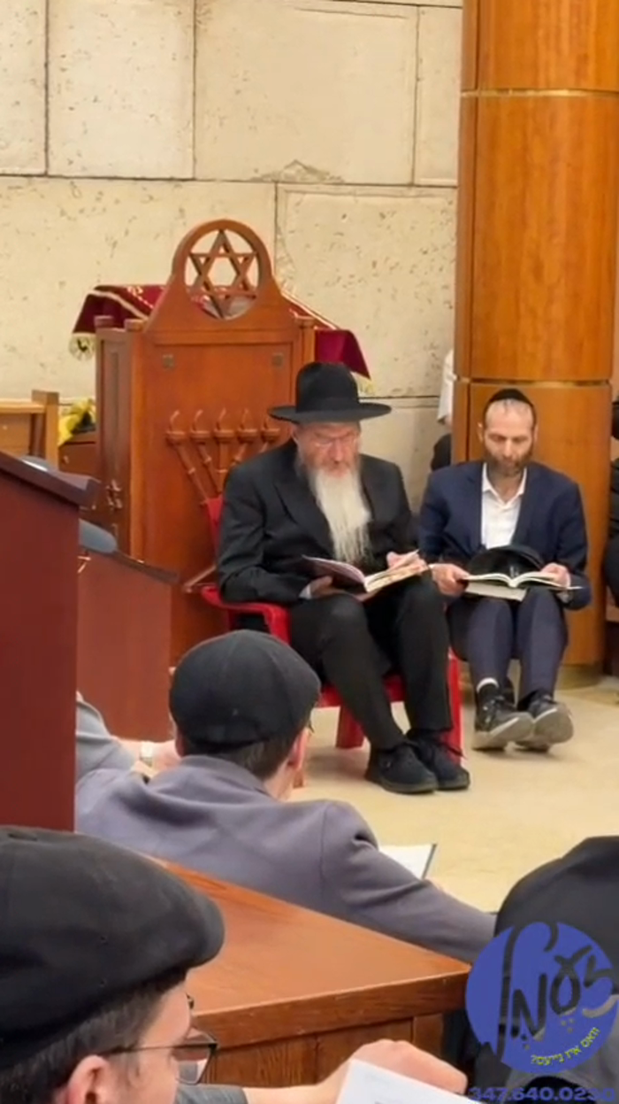 מאסקווע - הונדערטער אידן ביי איכה און קינות אין די