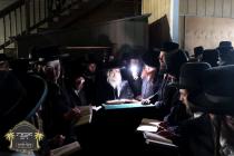 כ''ק רבינו הגה''ק שליט"א ביי תפילת מנחה היינט תשעה