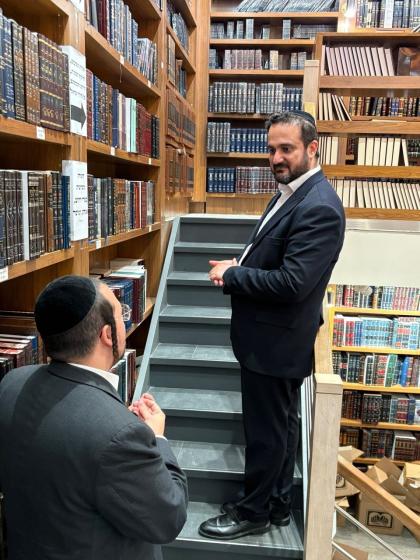 דער הויפט רב פון איראן הרב יהודה גרמי שליט"א איז ה