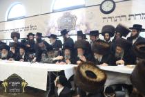 שמחת הכנסת ספר תורה אריינגעגעבן געווארן אין קרית ו