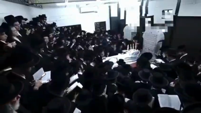 האדמו"ר מתולדות צבי ספינקא ביים ציון פון אביו הרה"