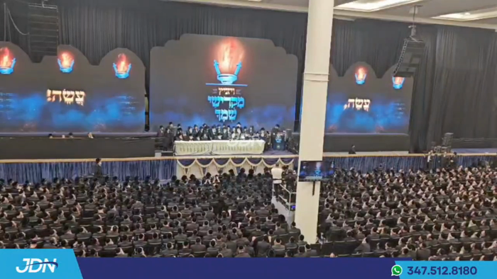 הגה"צ אב"ד קרית וויזניץ באדאנקט זיך פאר ק"ק גור בש