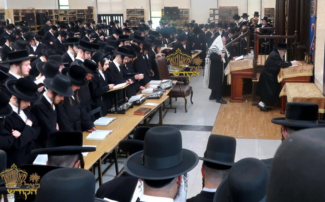 🌴בצל הקודש🌴 
רבינו שליט"א ביי אמירת יום כיפור קטן 