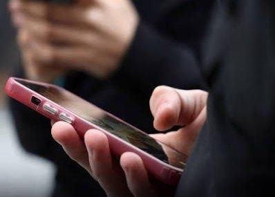 מעטא האט אויסגעמעקט 756,000 אינסטעגראם און פעיסבוק